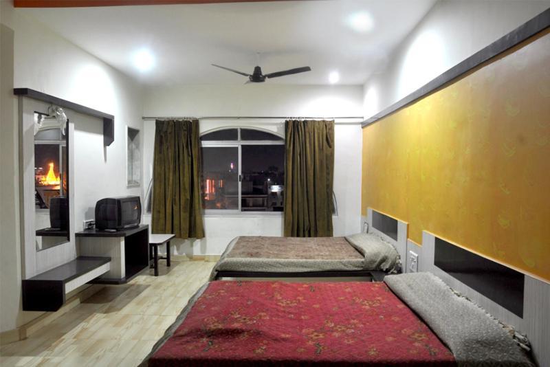Hotel Sharan Shirdi Pokój zdjęcie