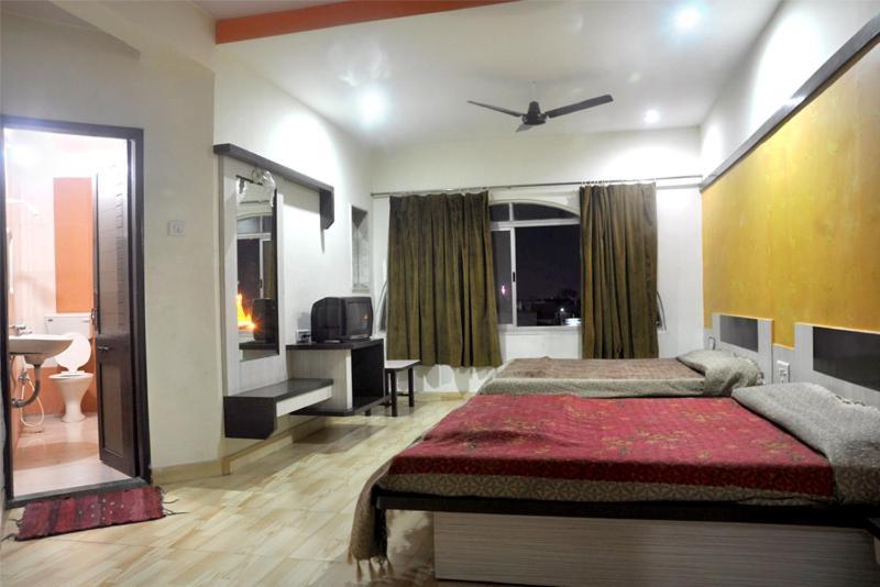 Hotel Sharan Shirdi Pokój zdjęcie